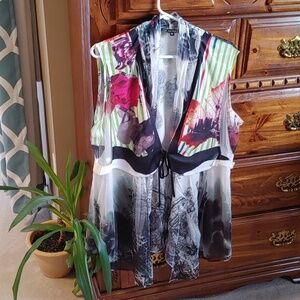 💚NWOT Women's Picadilly Semi Shear Flowy Vest